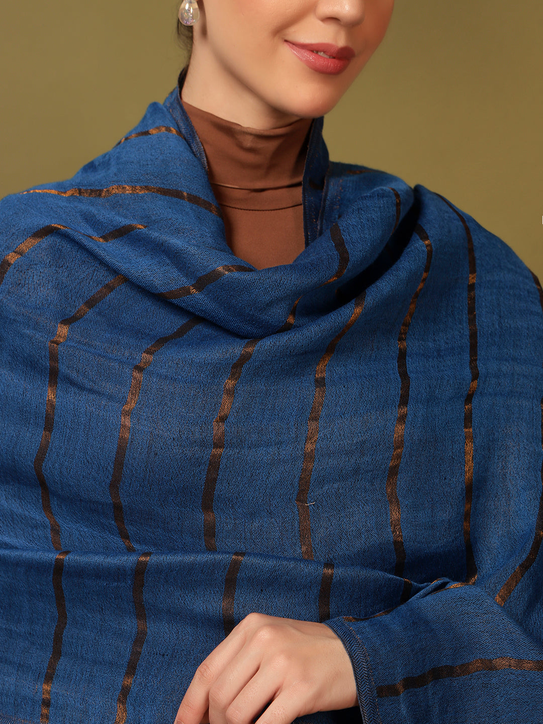 Pashmoda Women Parallel Grace Reversible Zari Moonlight Fine Wool Stole (Size: 71x203 Cm)