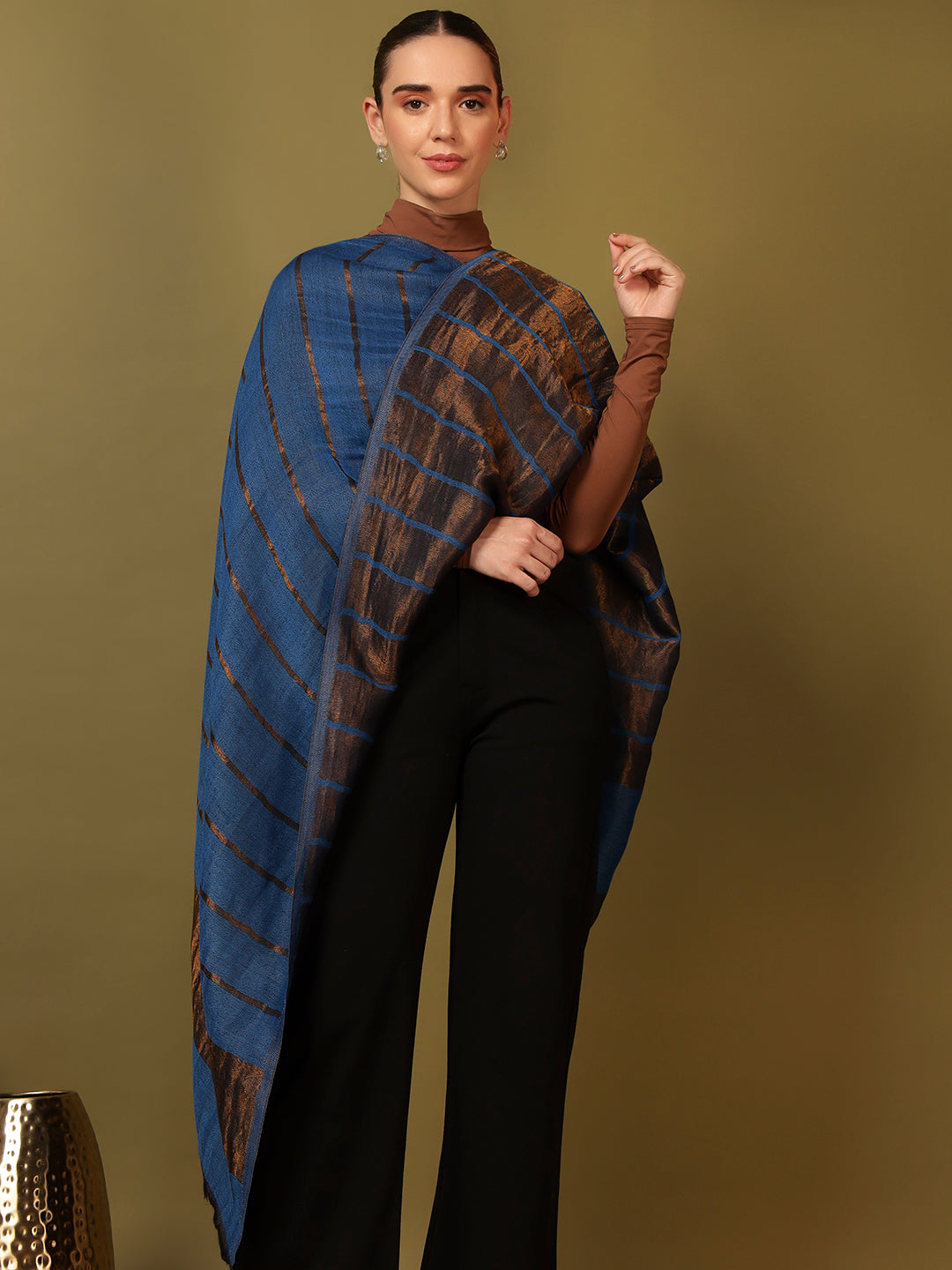 Pashmoda Women Parallel Grace Reversible Zari Moonlight Fine Wool Stole (Size: 71x203 Cm)