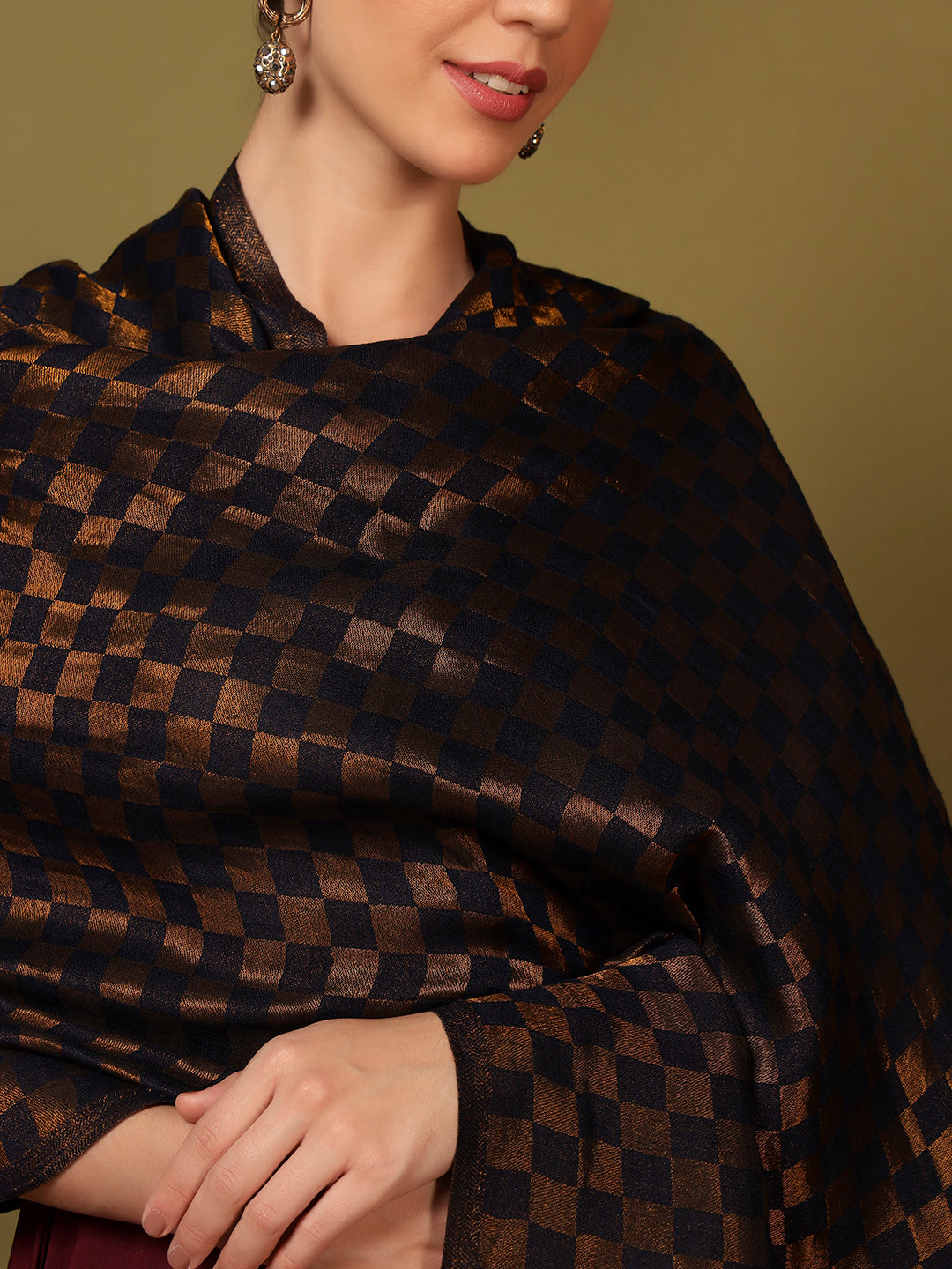 Pashmoda Women Champagne Check Reversible Zari Moonlight Fine Wool Stole (Size: 71x203 Cm)