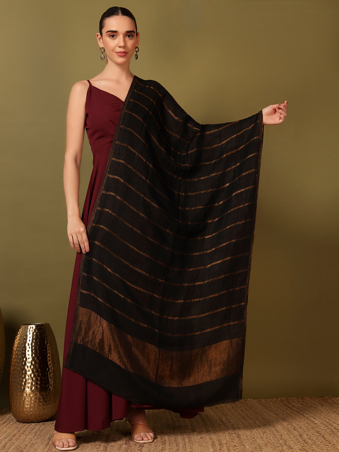 Pashmoda Women Parallel Grace Reversible Zari Moonlight Fine Wool Stole (Size: 71x203 Cm)