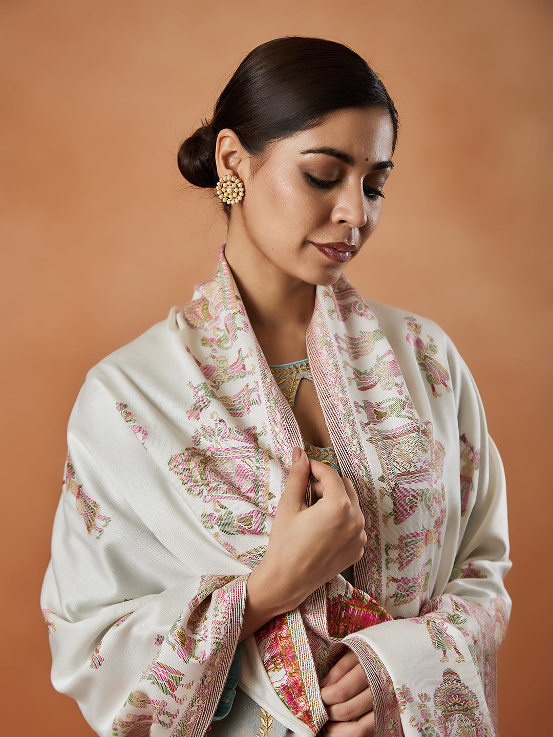 Pashmoda Women Pari mahal Kaani Stole Size:( 71X203 CM)