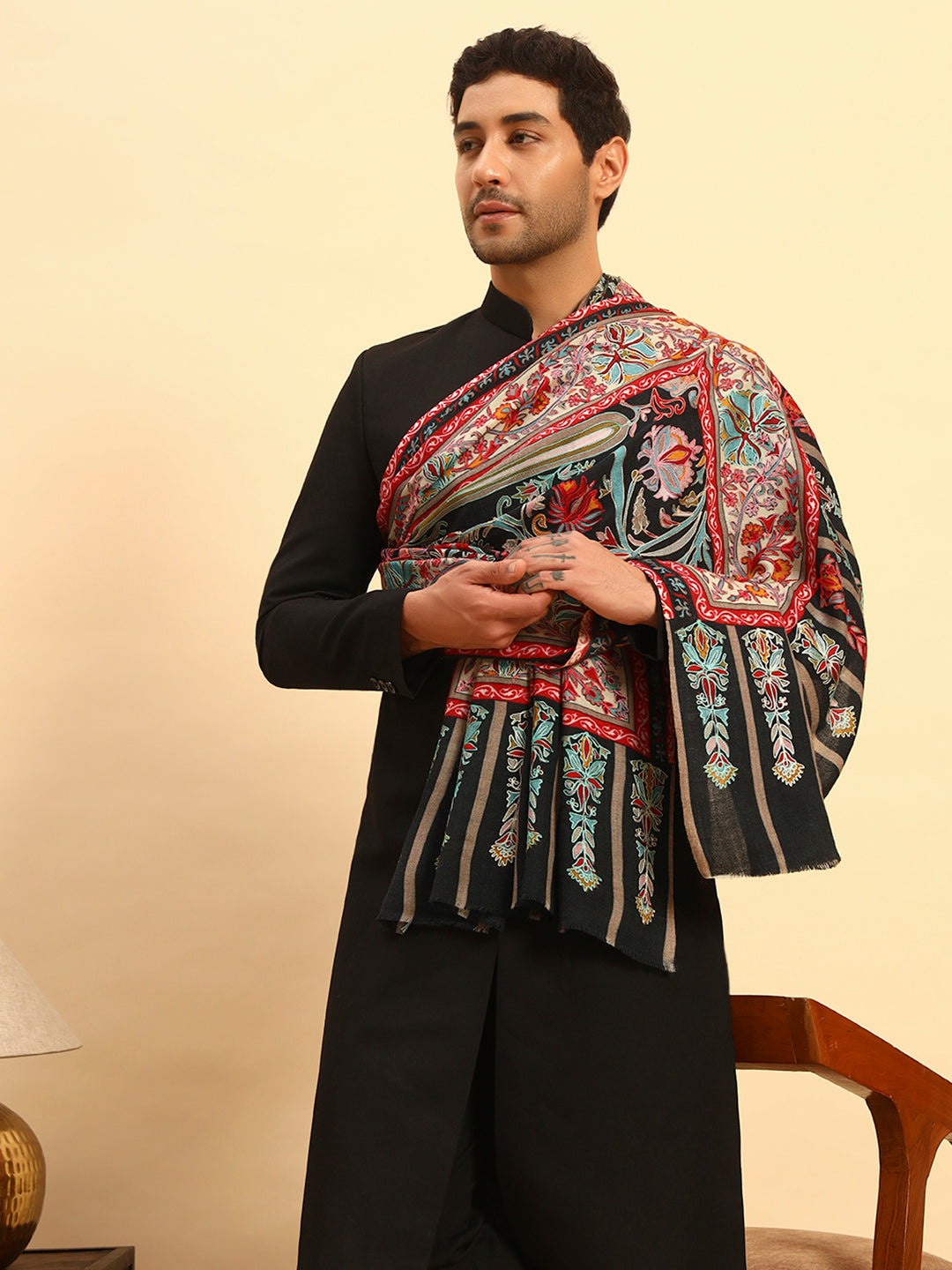 Pashmoda Men Rangkalam 100% Pure Wool Fabric Kalamkari Embroidered Shawl (Size: 101x203 CM)