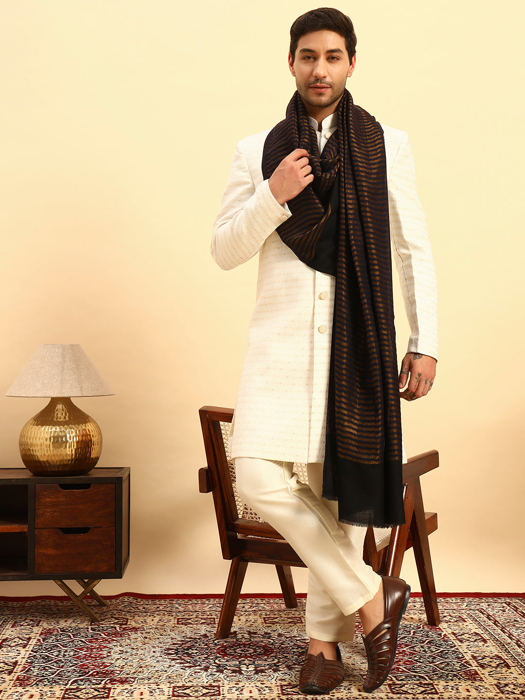Pashmoda Men Golden Eclipse Reversible Zari Moonlight Fine Wool Stole (Size: 71x203 Cm)
