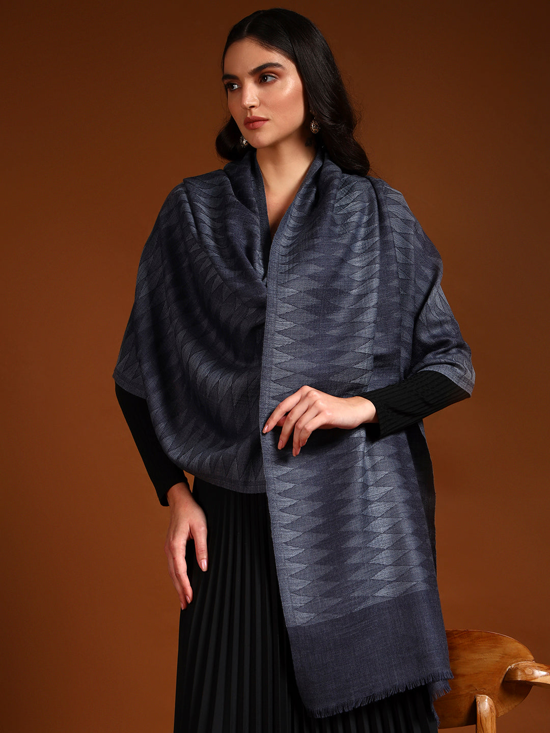 Women 100% Pure Wool Ikat Checkered Stole, Sustainable and Natural Fabric (Size 71x203 CM)