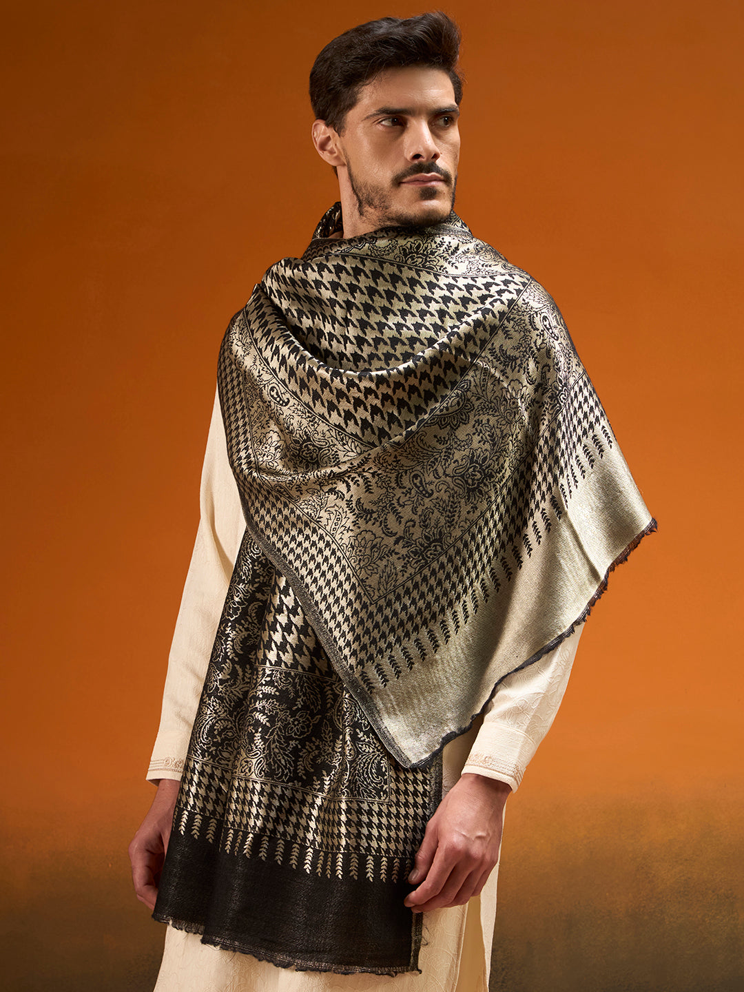 Men Obsidian Gold Reversible Zari Stole