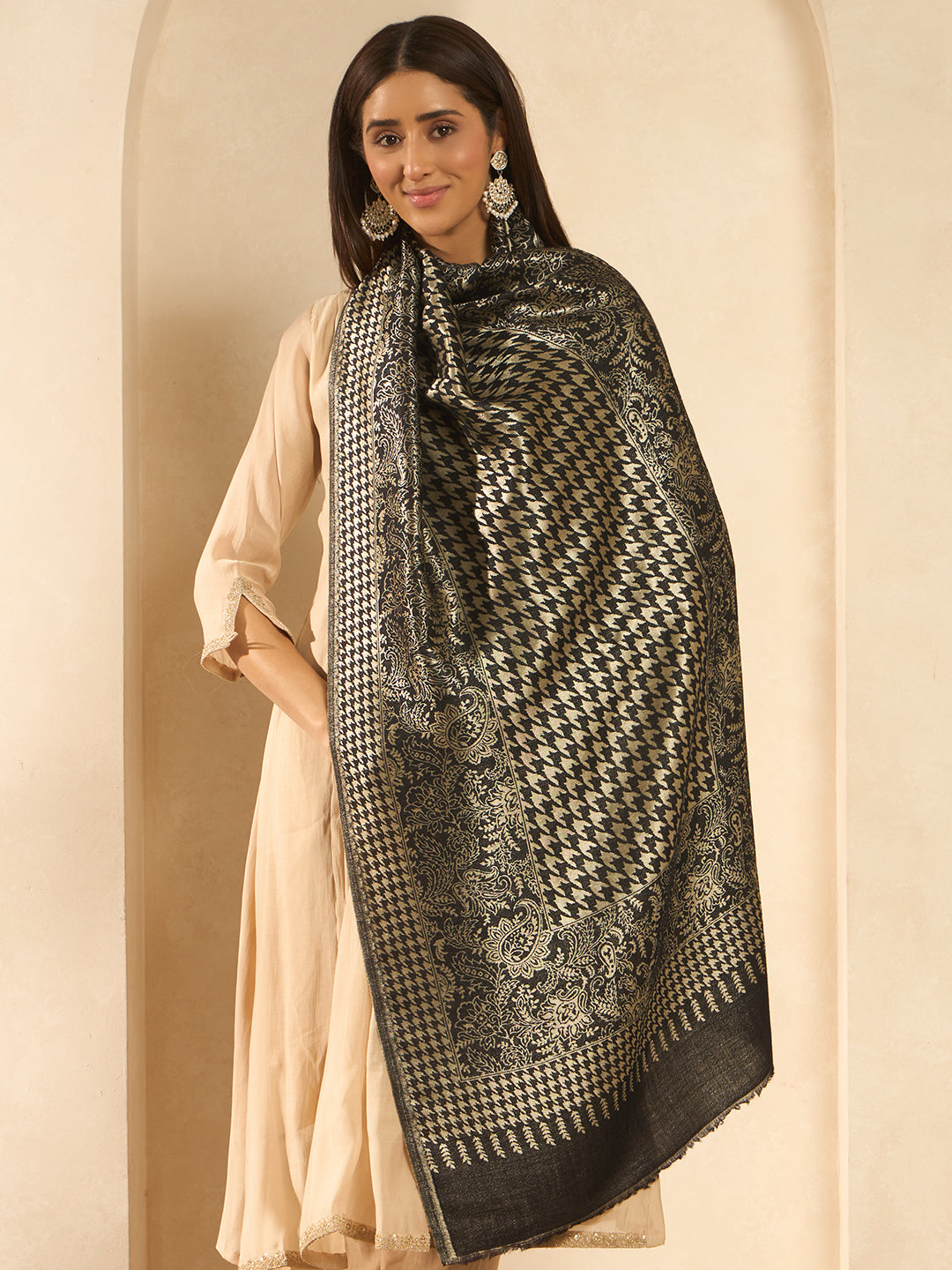 Women Obsidian Gold Zari Stole