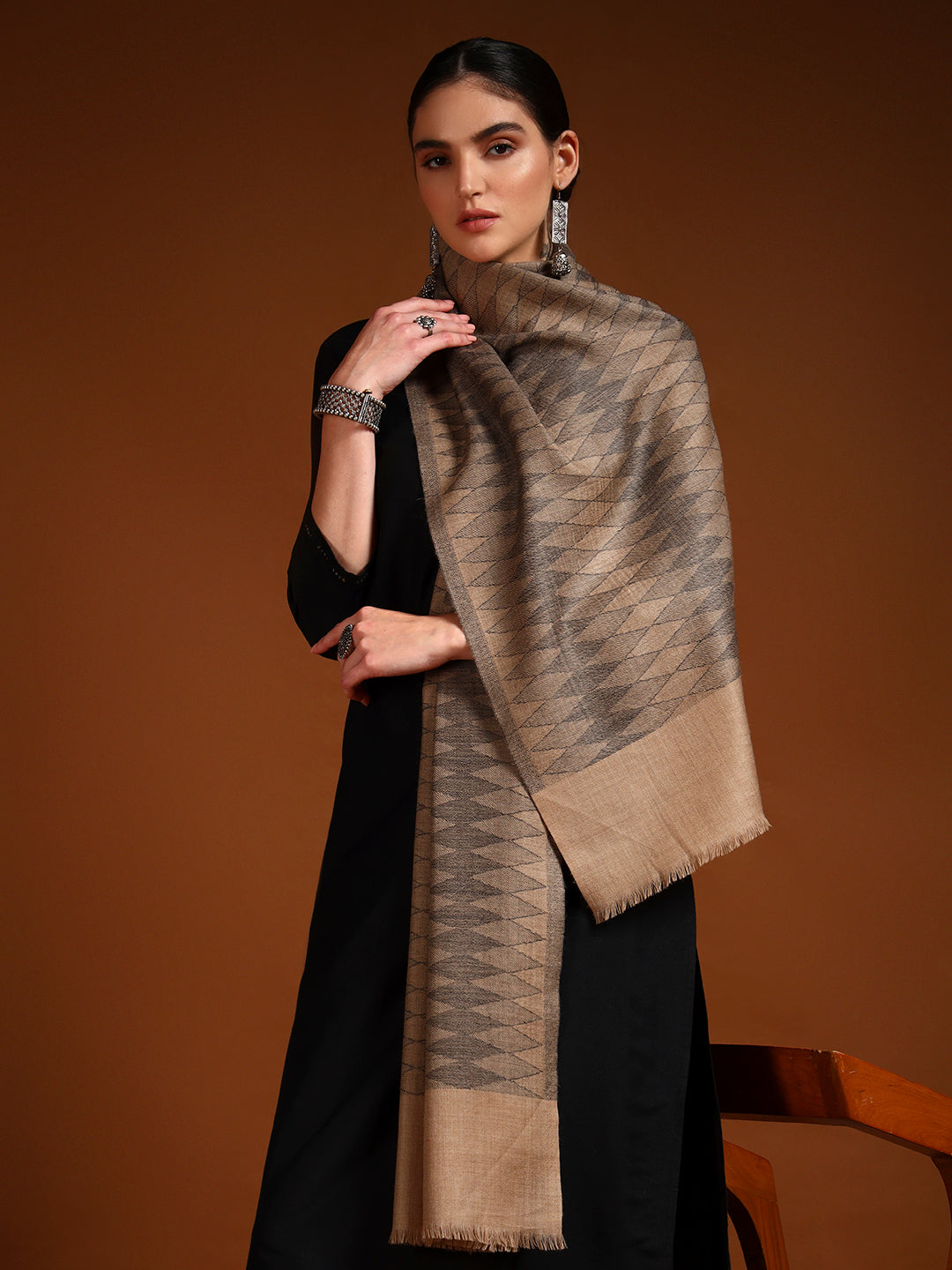 Women 100% Pure Wool Checkered Stole, Sustainable and Natural Fabric (Size 71x203 CM)