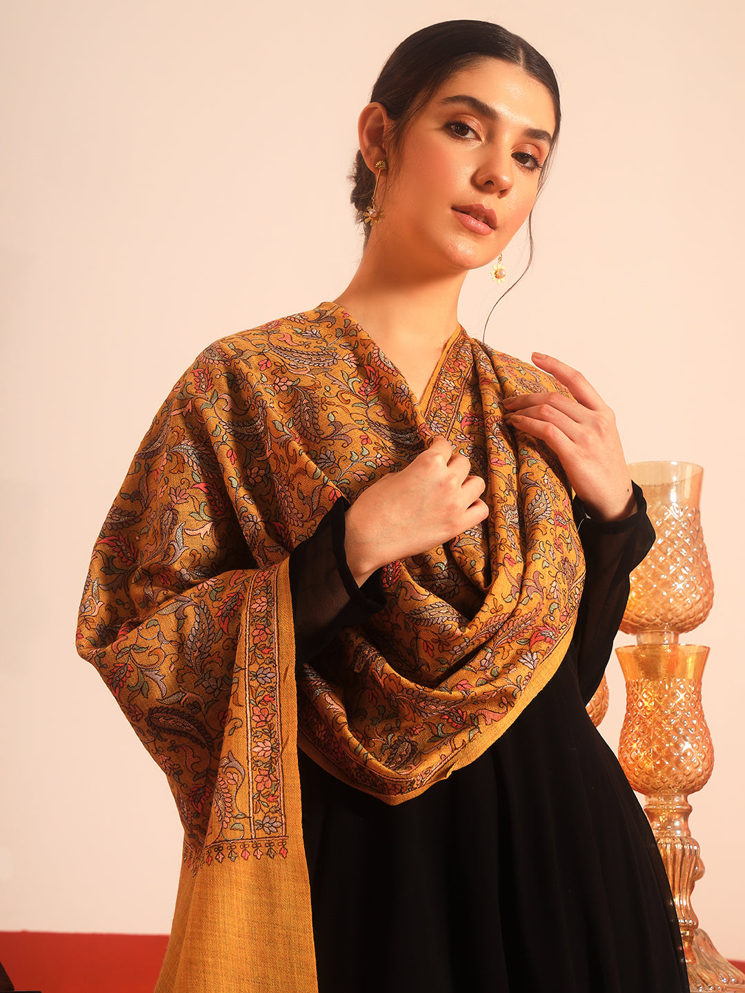 Pashmoda Women’s 100% Pure Wool Sozni Hand Embroidered Stole (Size: 71x203 cm)