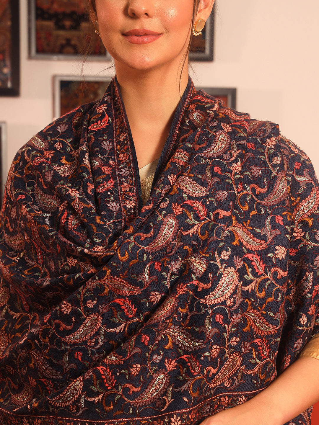 Pashmoda Women’s 100% Pure Wool Sozni Hand Embroidered Stole (Size: 71x203 cm)