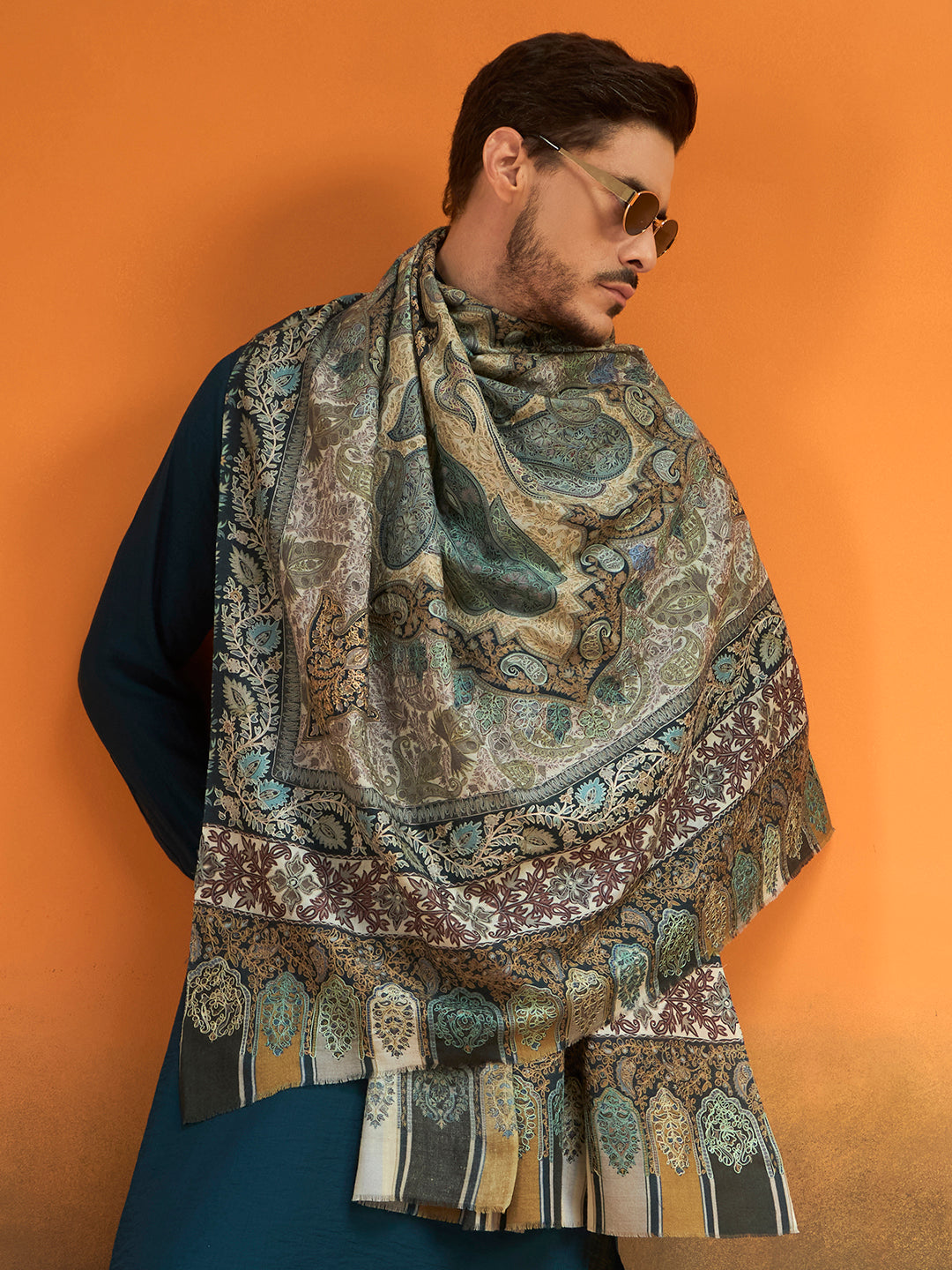 Men nafees Fine Wool Kalamkari Embroidered Shawl