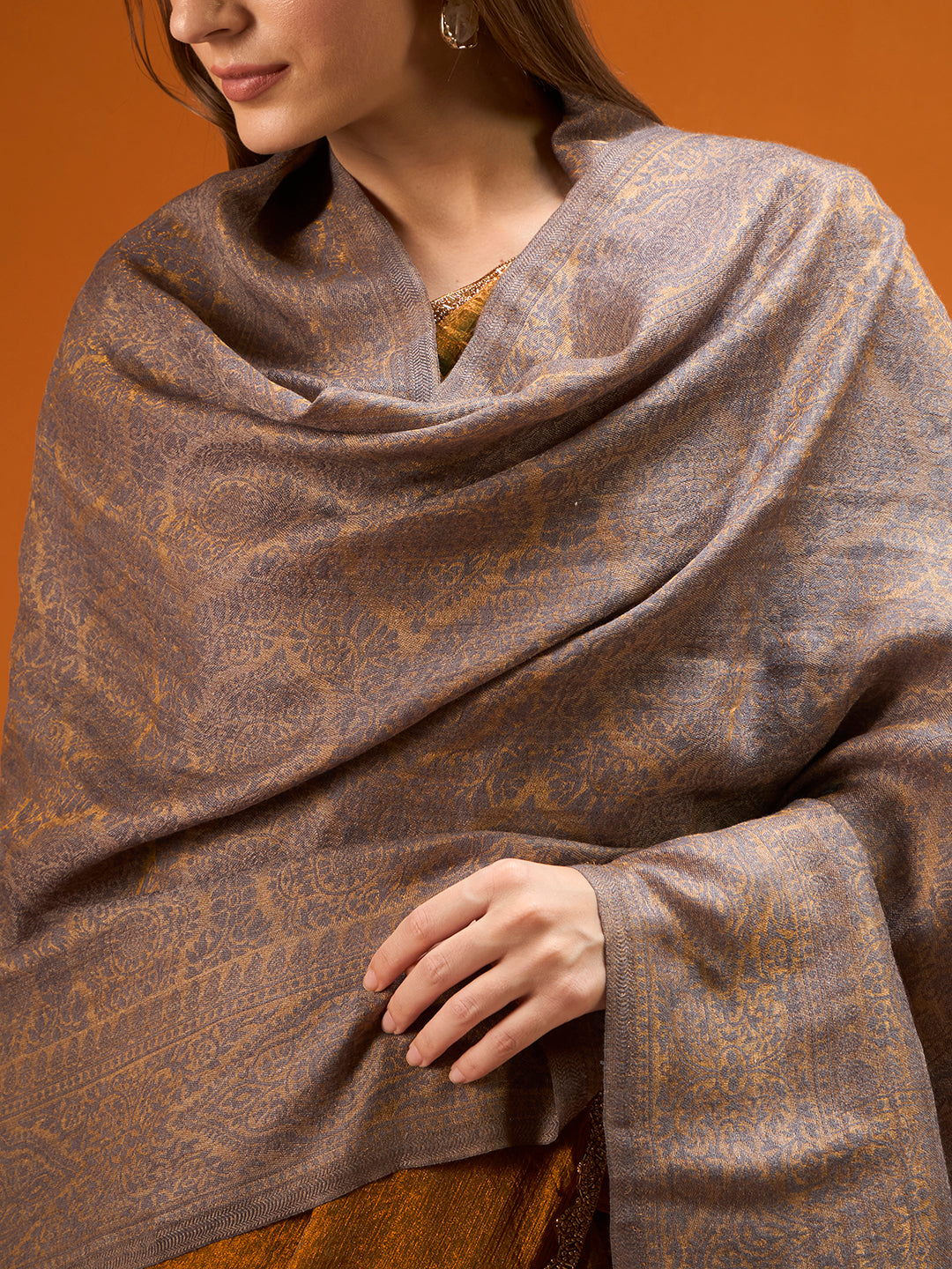 Women Imperial trellis Zari Stole
