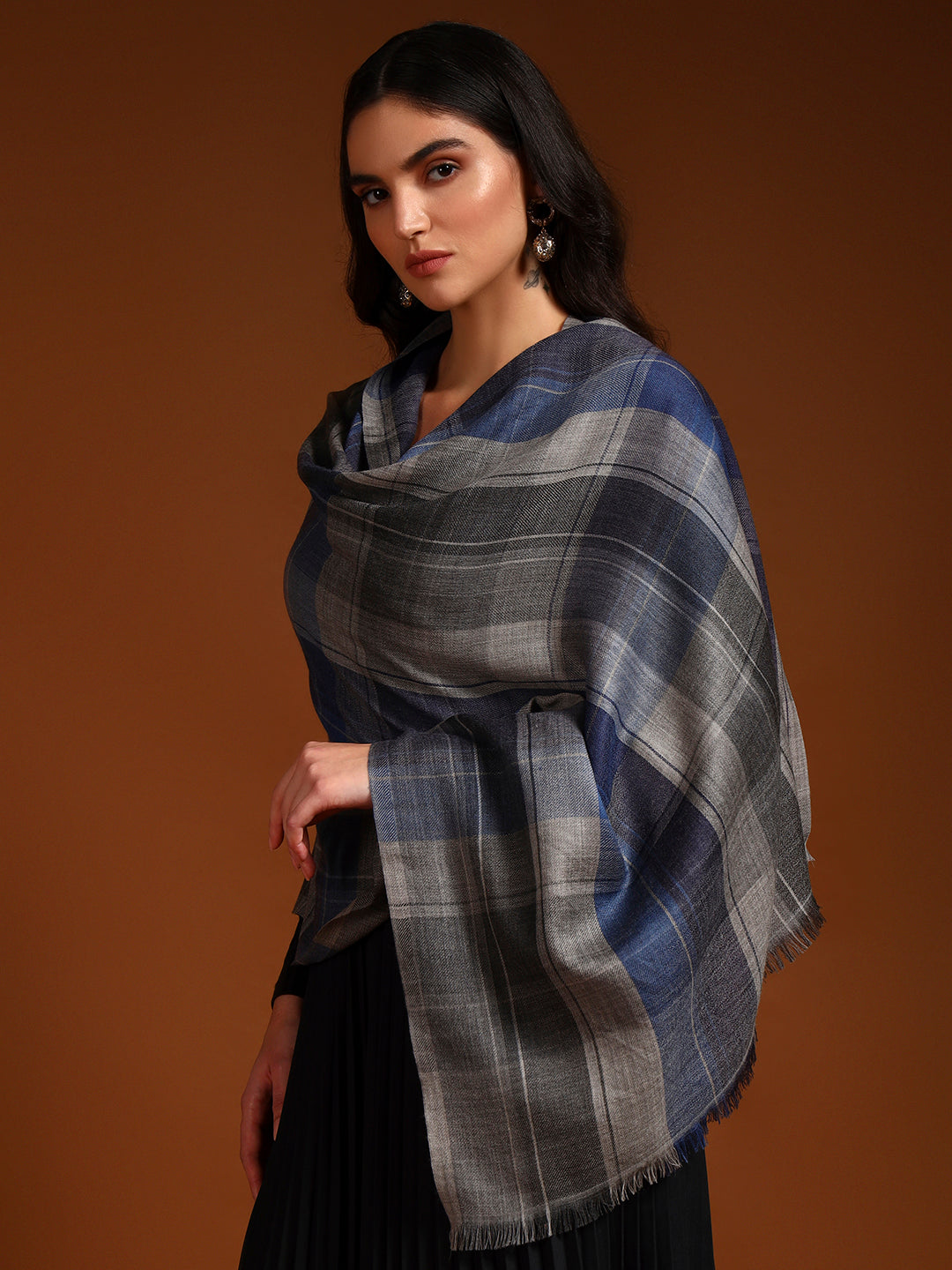 Women 100% Pure Wool Checkered Stole, Sustainable and Natural Fabric (Size 71x203 CM)