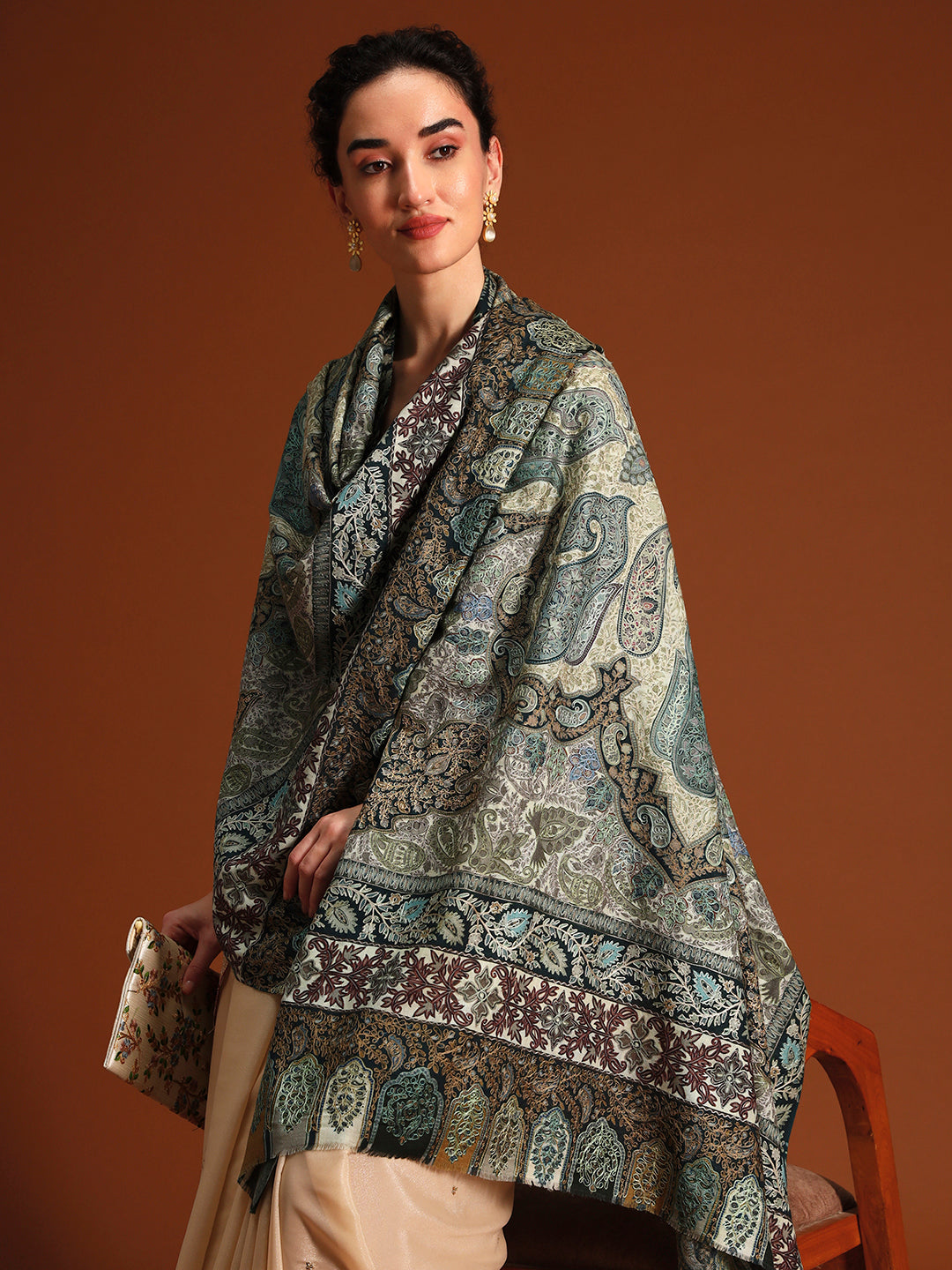 Women Nafees Fine Wool Fabric Kalamkari Embroidered Shawl