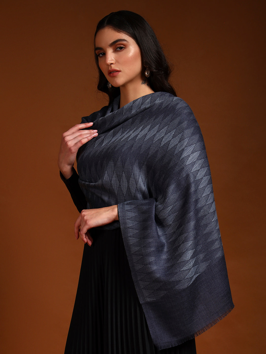 Women 100% Pure Wool Ikat Checkered Stole, Sustainable and Natural Fabric (Size 71x203 CM)