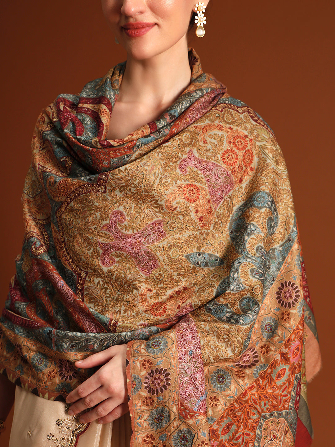 Women Kashish Fine Wool Fabric Kalamkari Embroidered Shawl