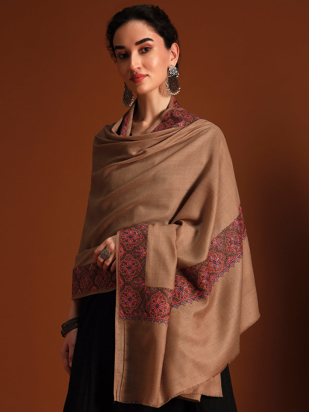 Women Nafāsat Fine Wool Sozni Hand Embroidered Shawl
