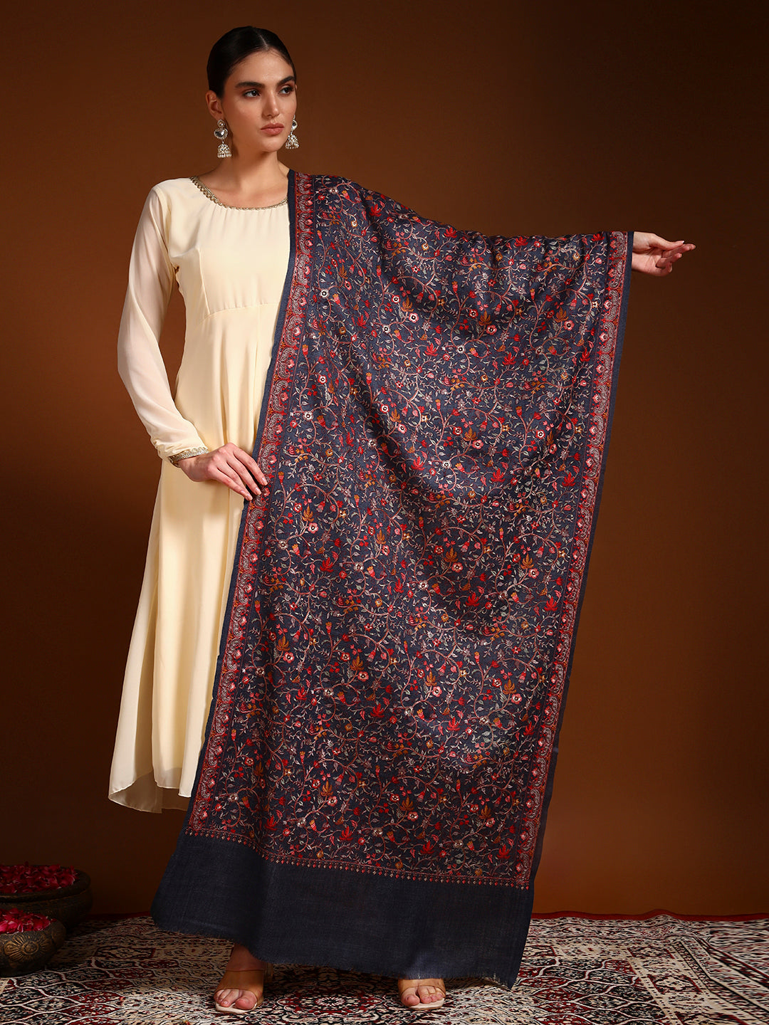Pashmoda Women Shabnum 100% Pure Wool Sozni Hand Embroidered Stole (Size-71x203cm)