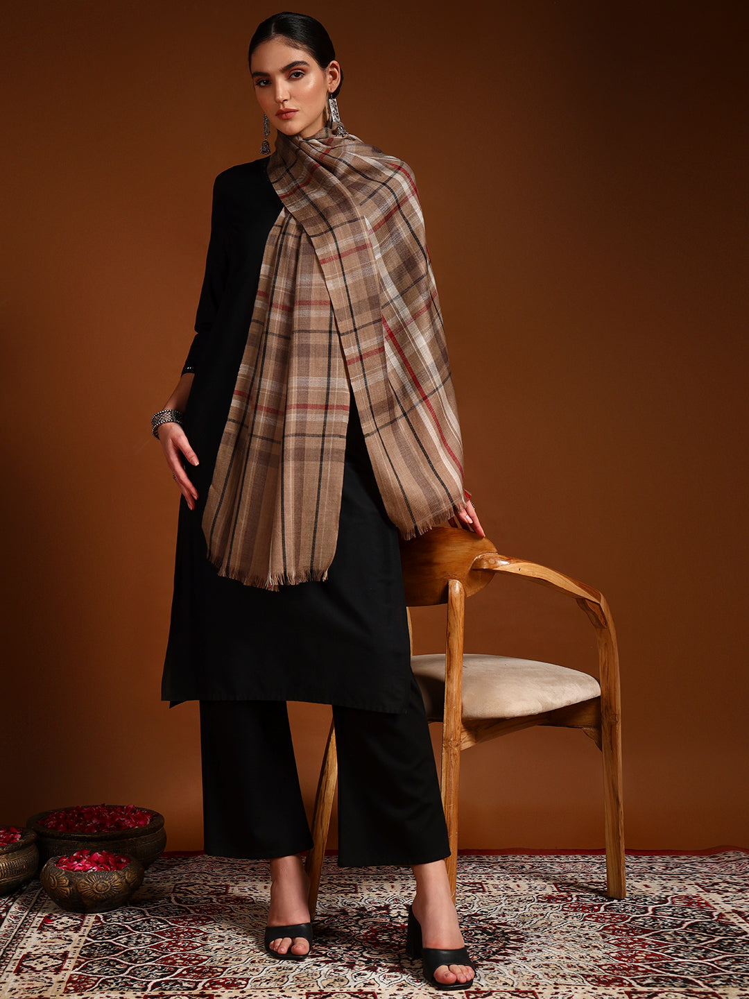 Women 100% Pure Wool Checkered Stole, Sustainable and Natural Fabric (Size 71x203 CM)