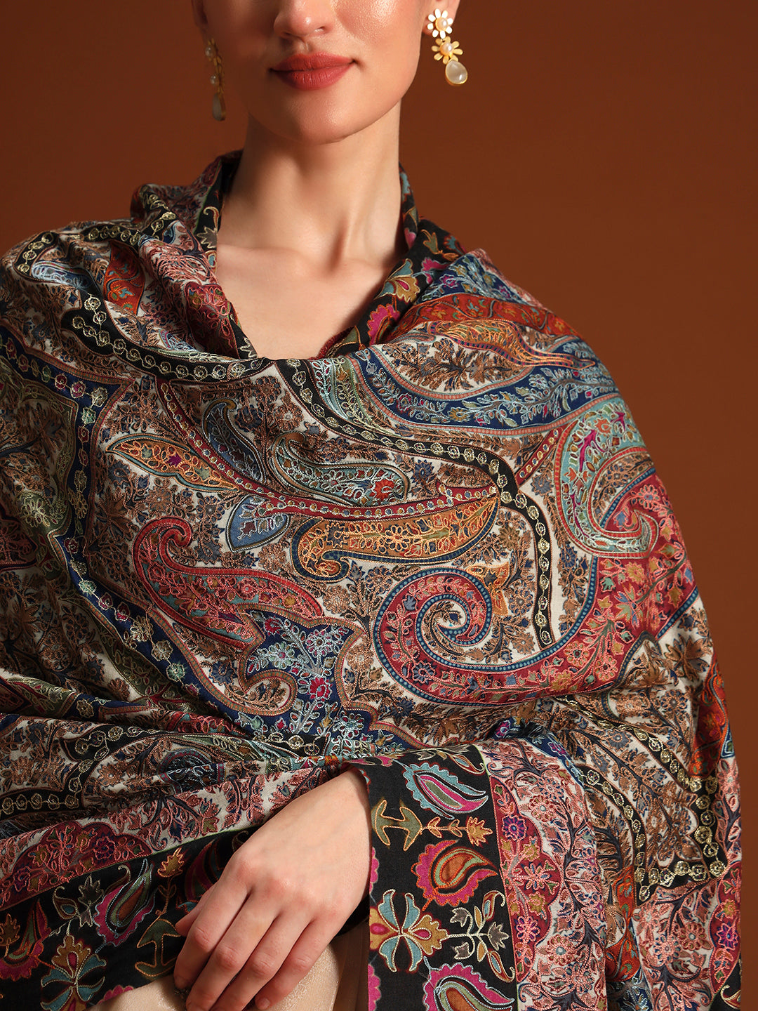 Women Rangrez Fine Wool Fabric Kalamkari Embroidered Shawl