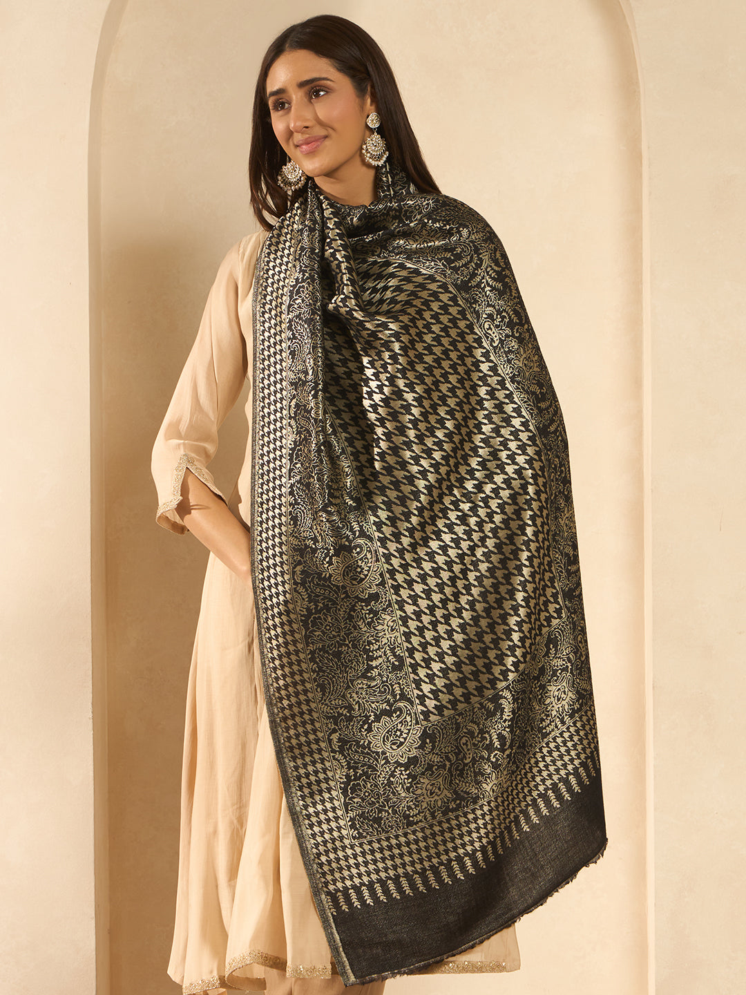 Women Obsidian Gold Zari Stole