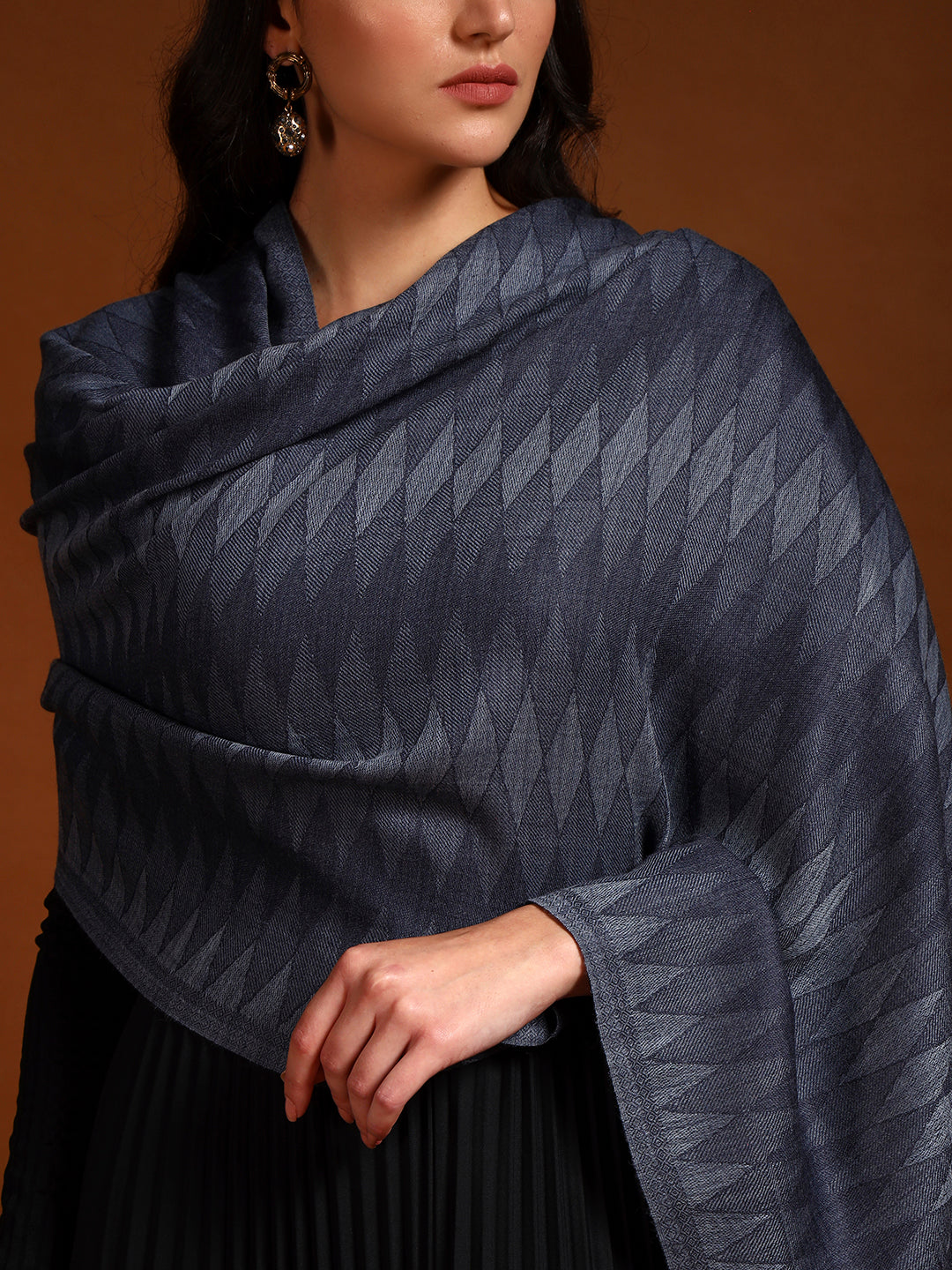 Women 100% Pure Wool Ikat Checkered Stole, Sustainable and Natural Fabric (Size 71x203 CM)