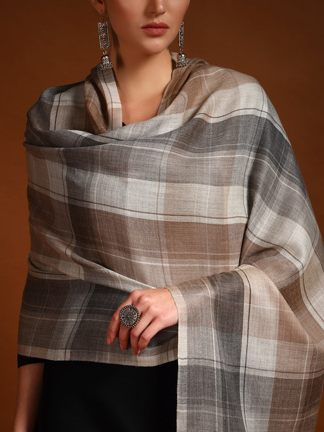 Women 100% Pure Wool Checkered Stole, Sustainable and Natural Fabric (Size 71x203 CM)