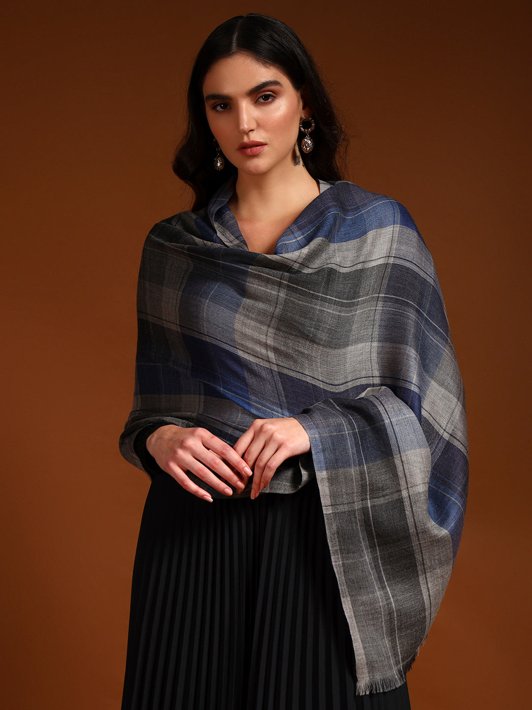 Women 100% Pure Wool Checkered Stole, Sustainable and Natural Fabric (Size 71x203 CM)