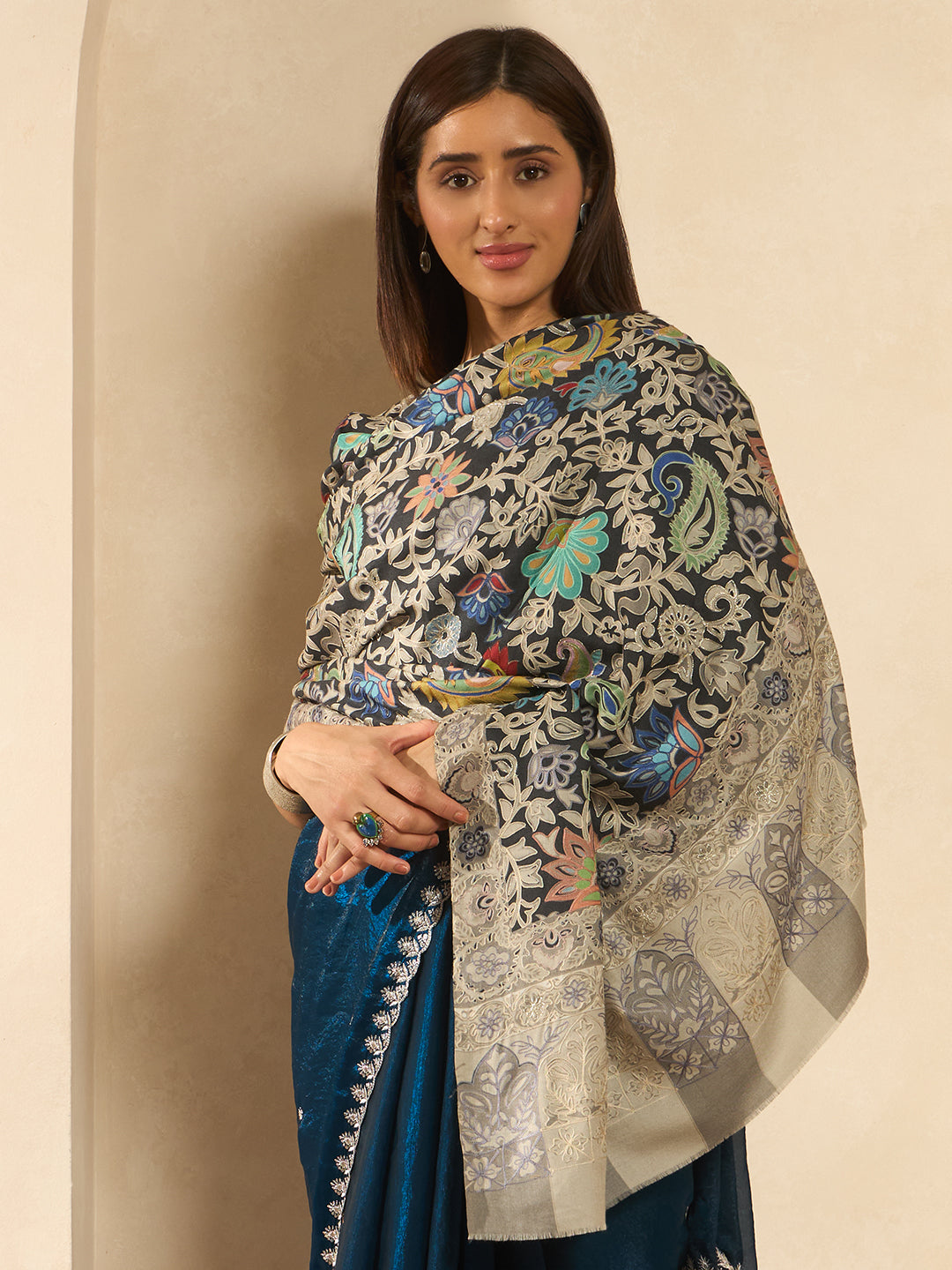 Women Waqar Fine Wool Fabric Kalamkari Embroidered Shawl