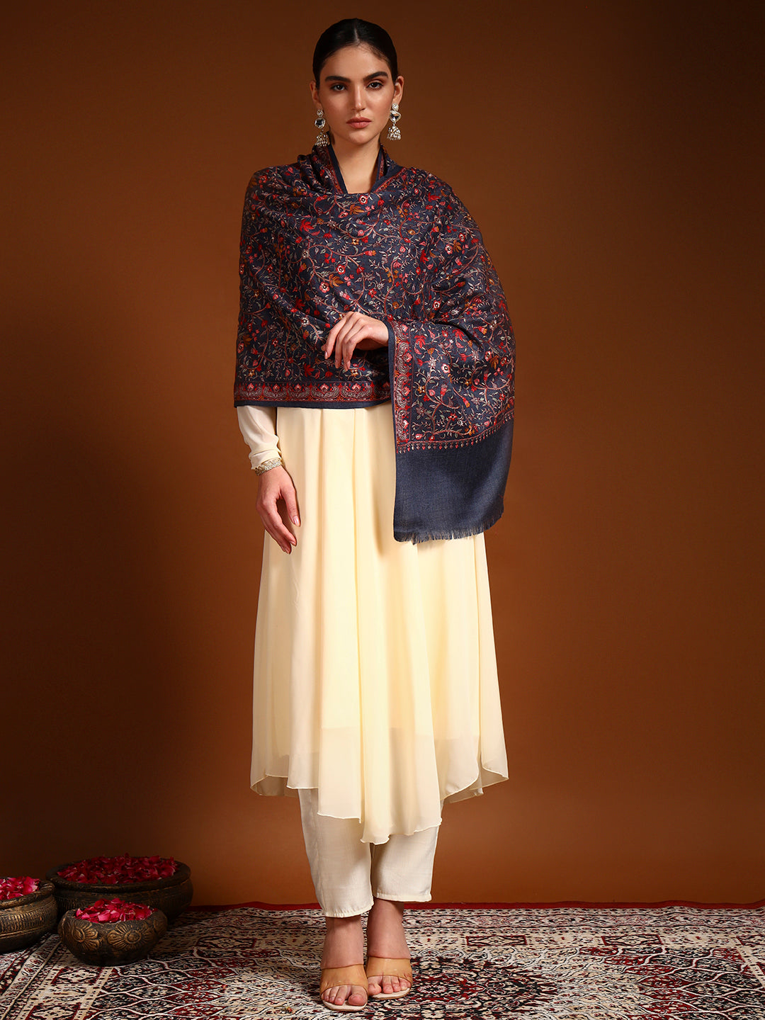 Pashmoda Women Shabnum 100% Pure Wool Sozni Hand Embroidered Stole (Size-71x203cm)