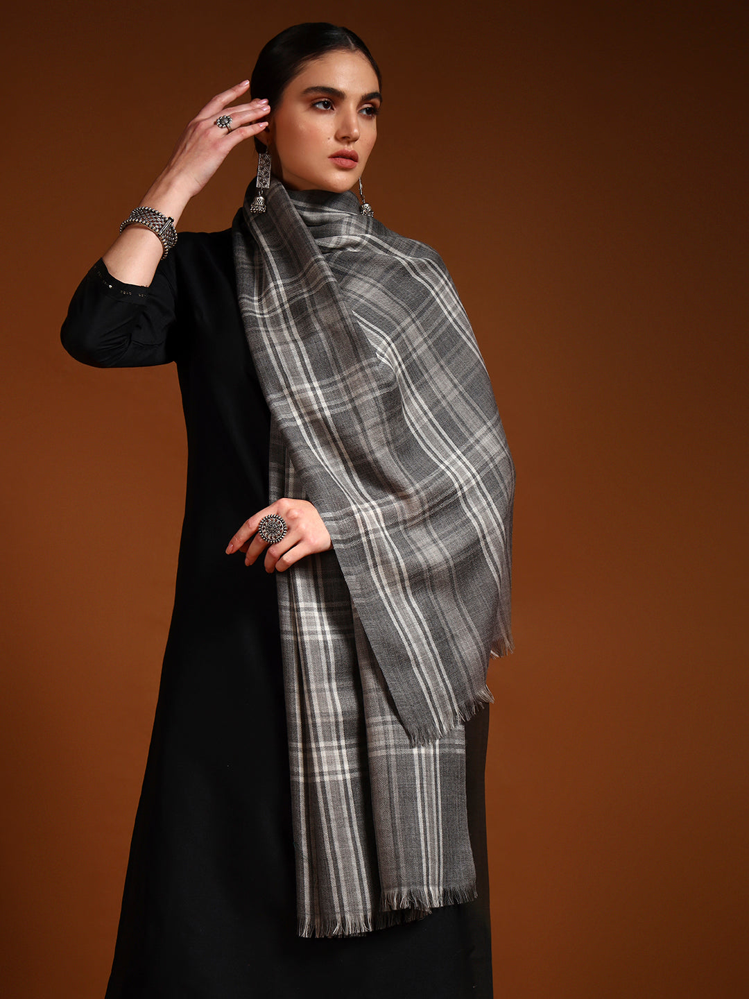 Women 100% Pure Wool Checkered Stole, Sustainable and Natural Fabric (Size 71x203 CM)