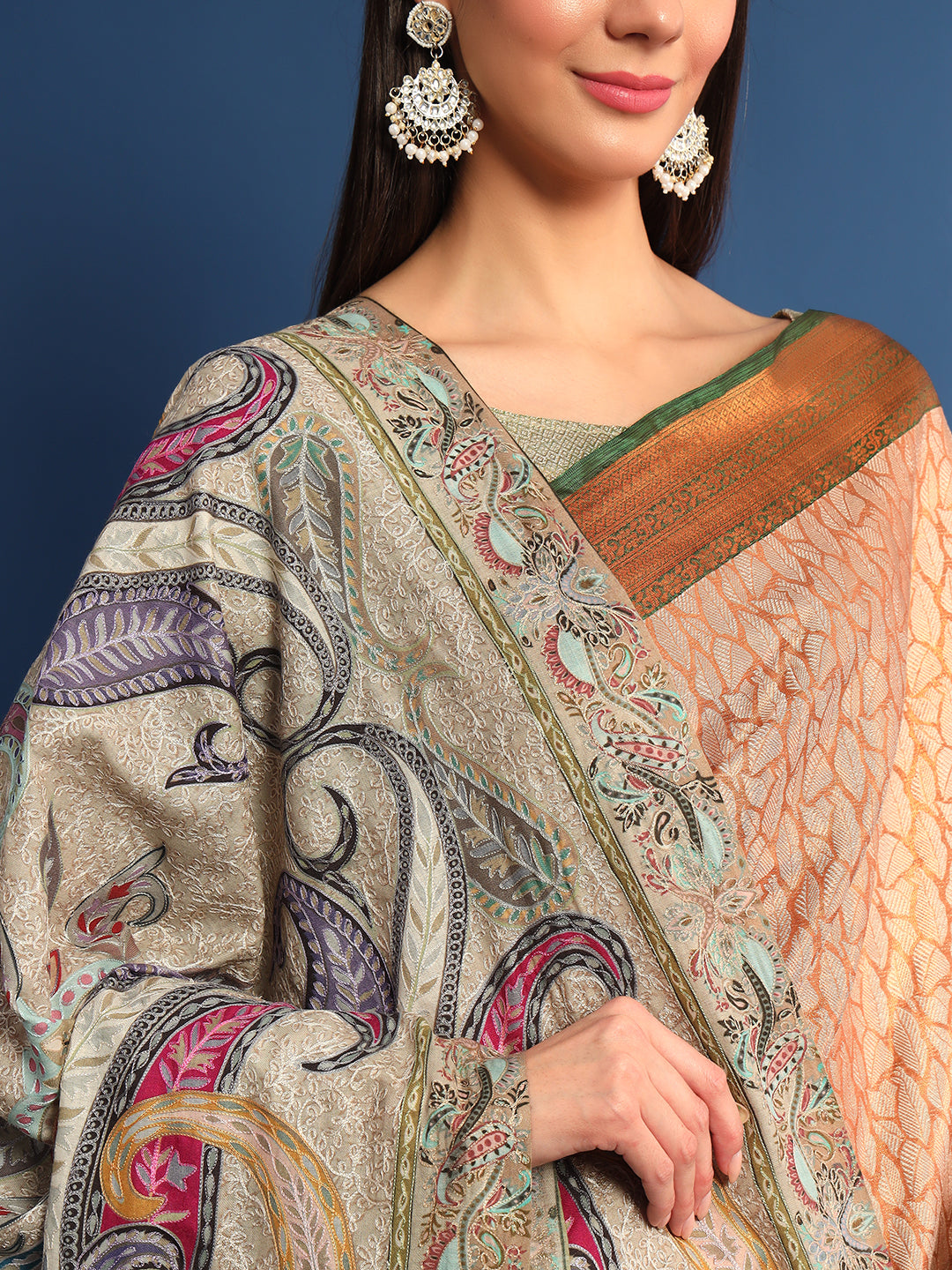 Women Fiza Fine Wool Fabric Pashmina Kalamkari Embroidered Shawl (Size: 115x230 CM)