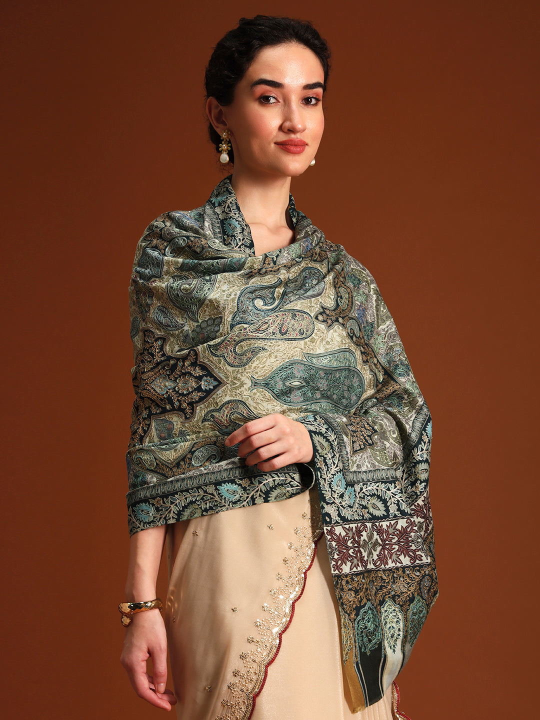 Women Nafees Fine Wool Fabric Kalamkari Embroidered Shawl