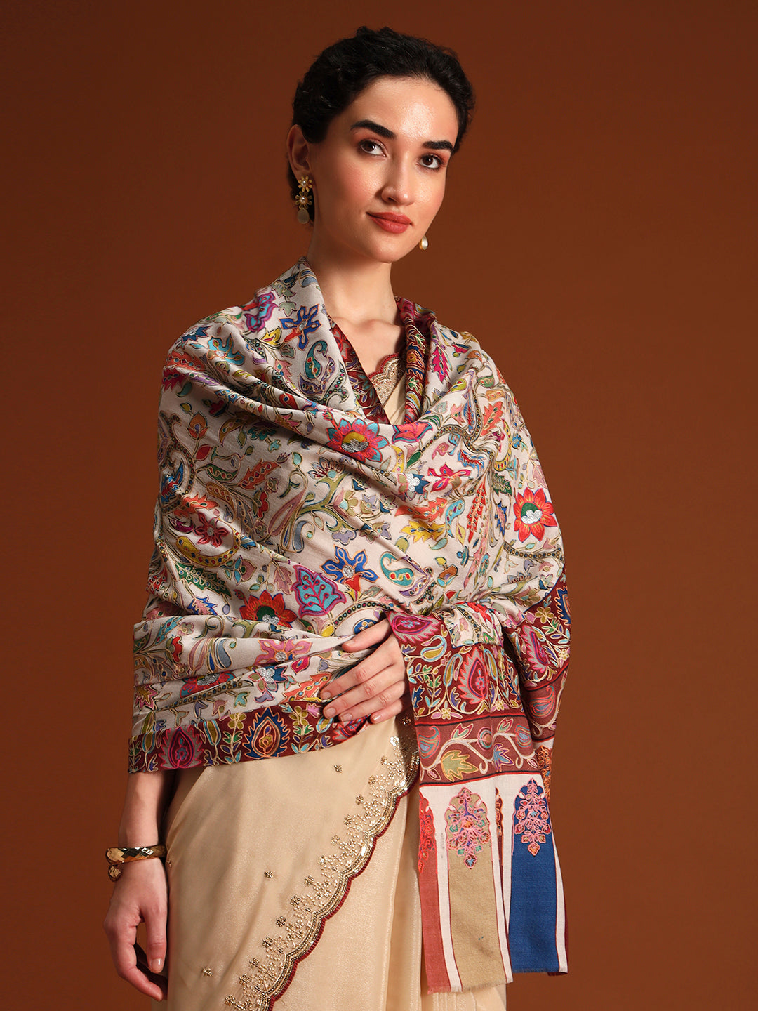 Women Nafees Naqsh Fine Wool Fabric Kalamkari Embroidered Shawl,