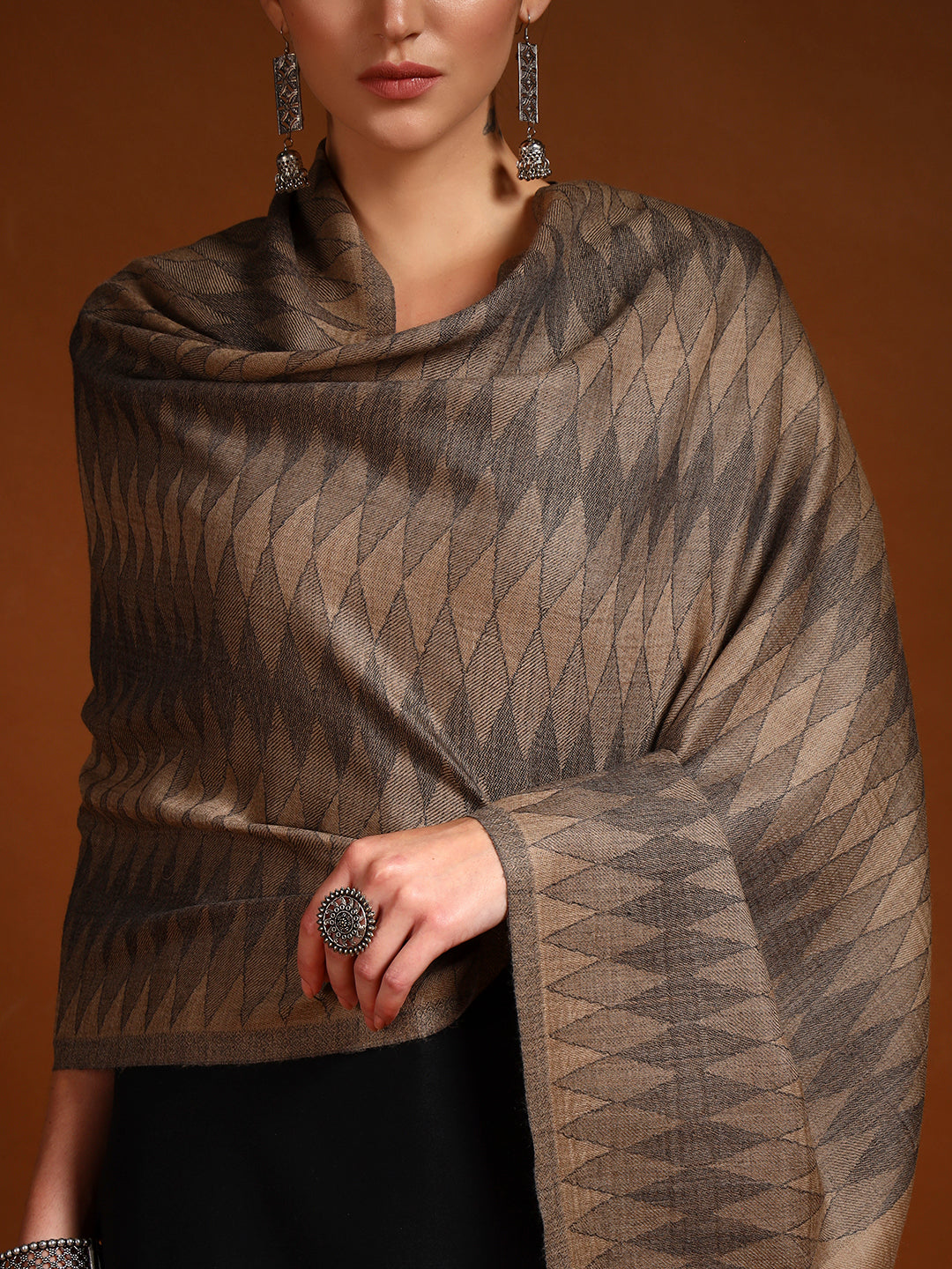 Women 100% Pure Wool Checkered Stole, Sustainable and Natural Fabric (Size 71x203 CM)