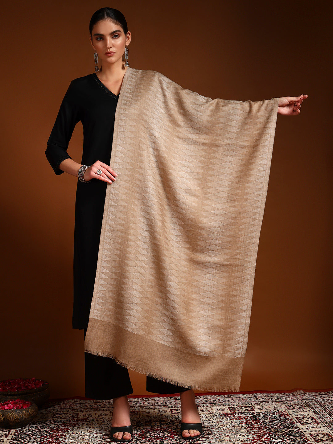 Women 100% Pure Wool Checkered Stole, Sustainable and Natural Fabric (Size 71x203 CM)