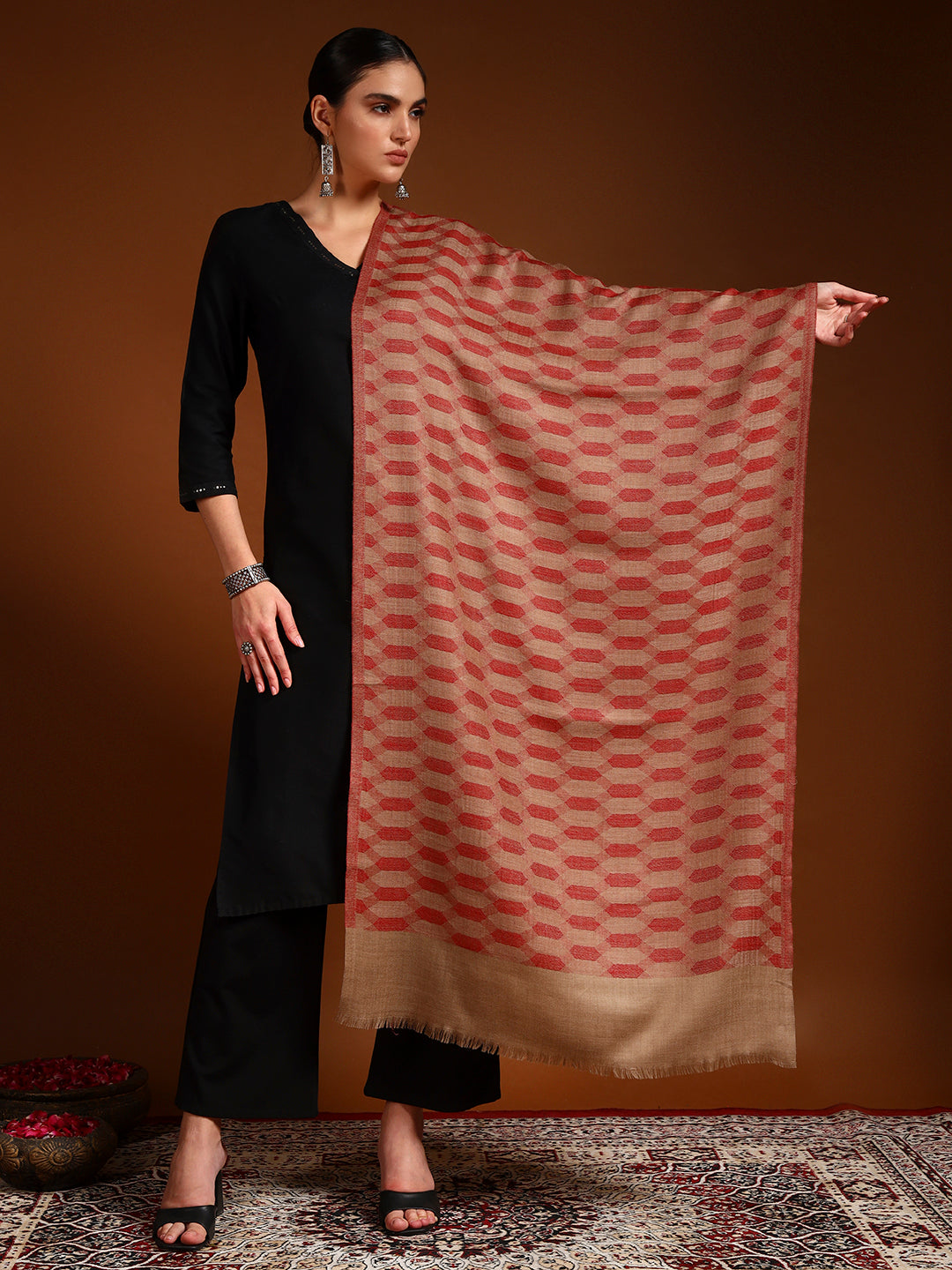 Women 100% Pure Wool Checkered Stole, Sustainable and Natural Fabric (Size 71x203 CM)