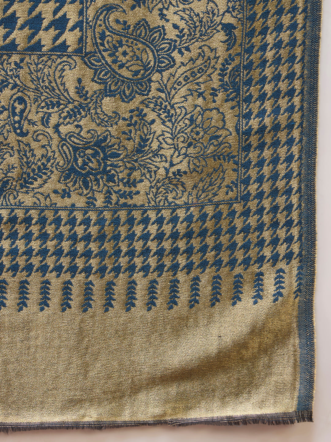 Men Obsidian Gold Reversible Zari Stole