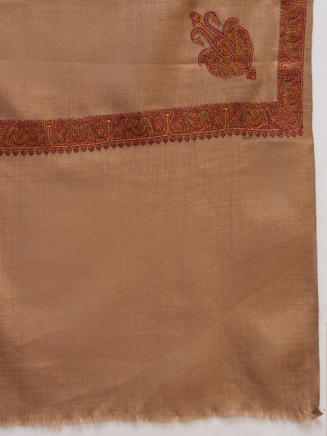 Men kashida Kingri Embroidered Lohi Shawl