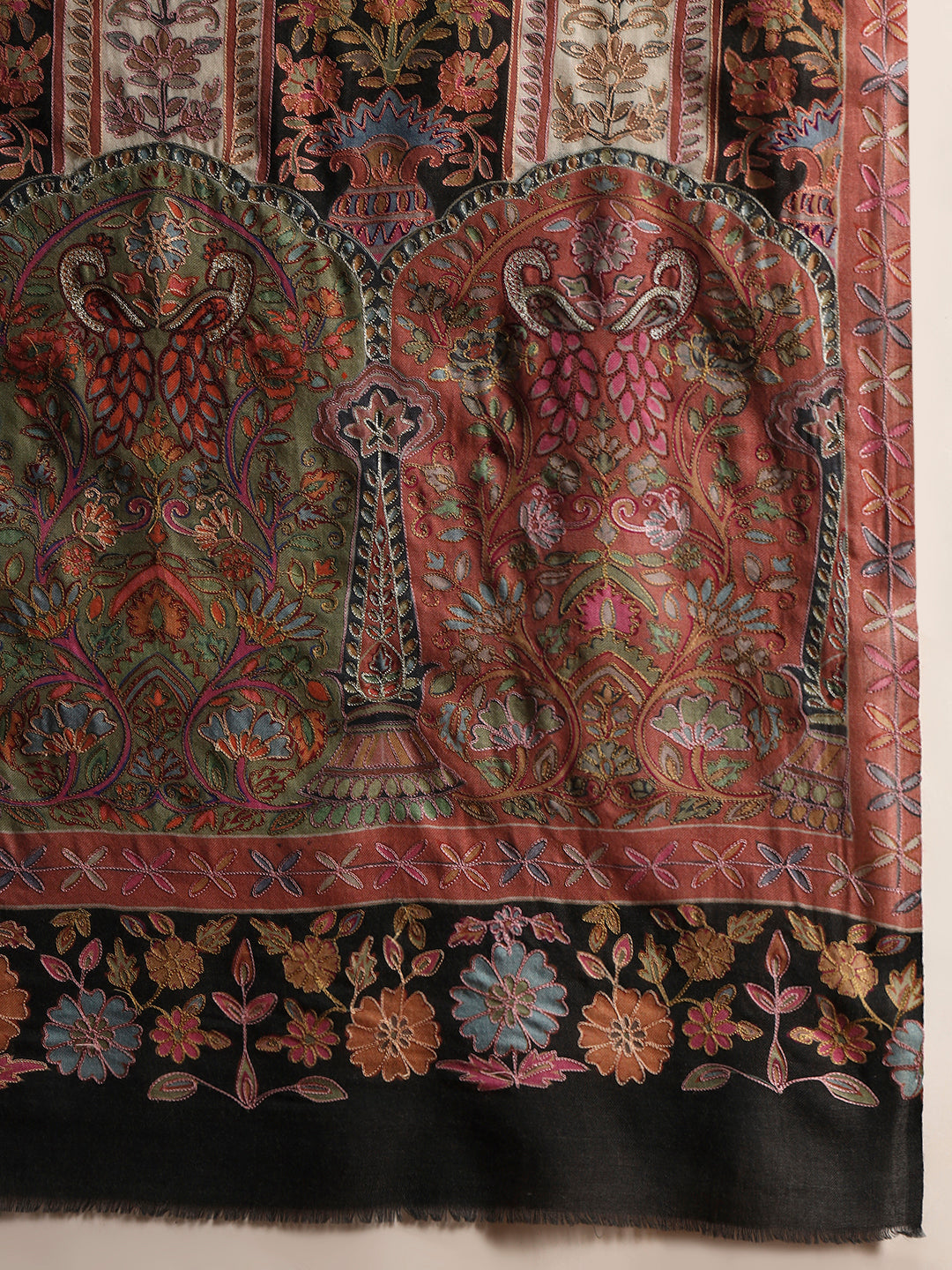 Women Mughlia Bagg Fine Wool Fabric Kalamkari Embroidered Shawl