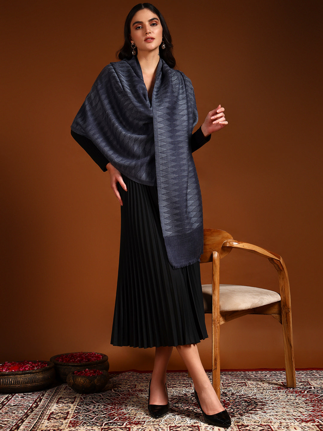 Women 100% Pure Wool Ikat Checkered Stole, Sustainable and Natural Fabric (Size 71x203 CM)