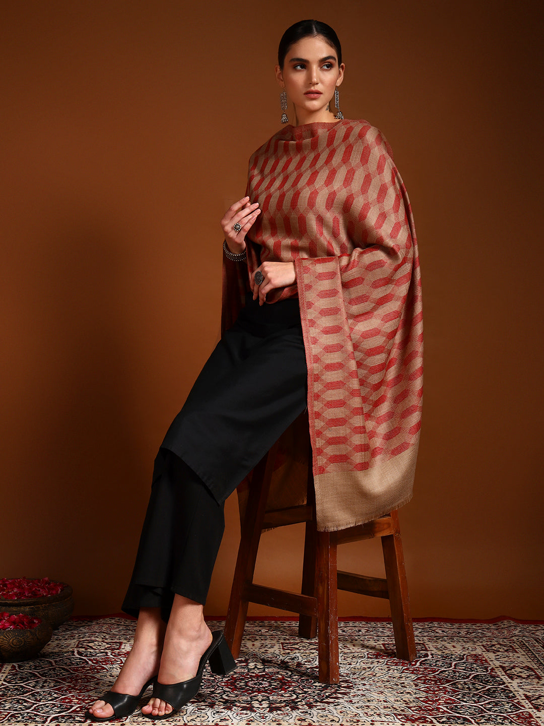 Women 100% Pure Wool Checkered Stole, Sustainable and Natural Fabric (Size 71x203 CM)