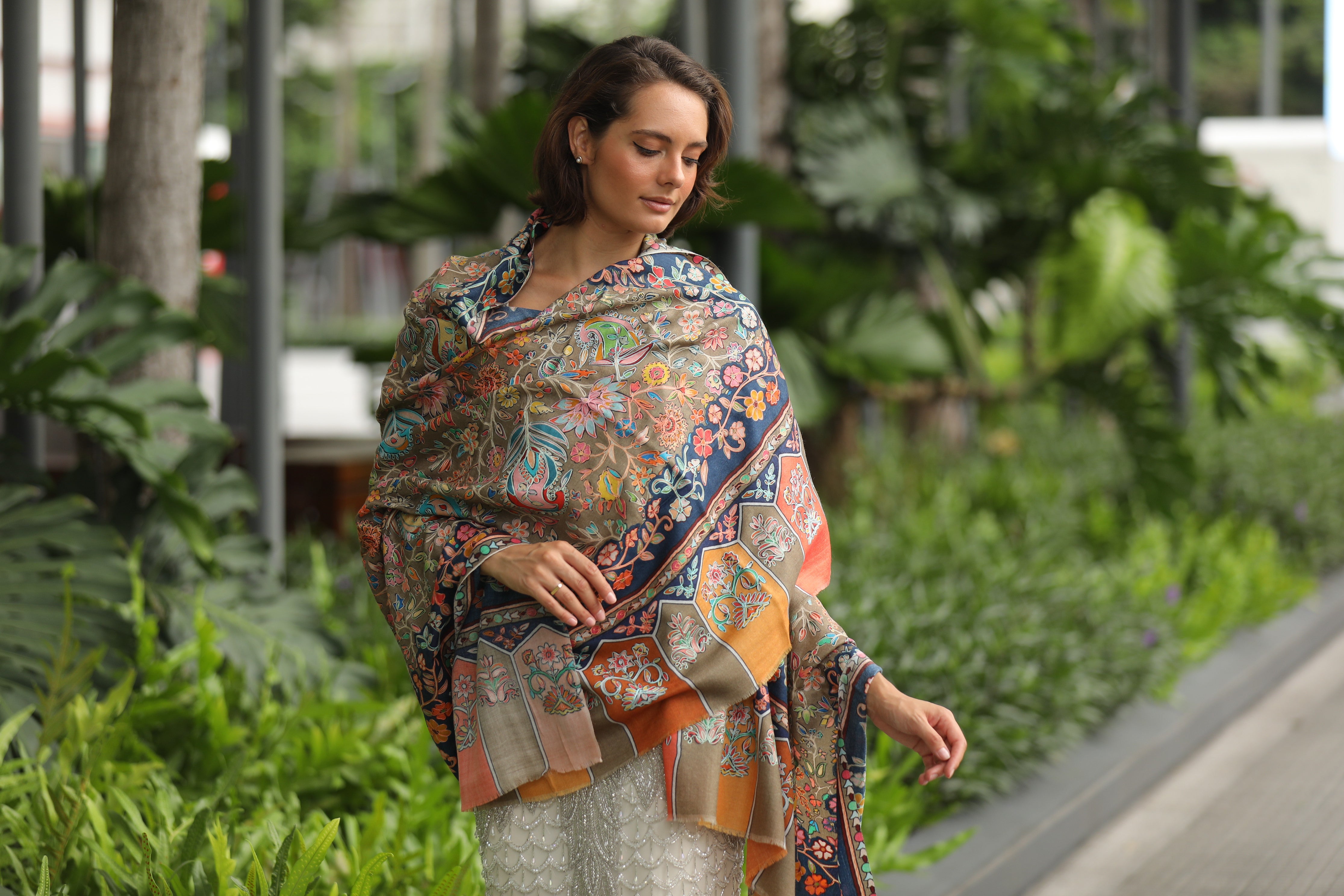 Women Afsha Kalamkari Embroidered Shawl (Size: 101x203 CM)