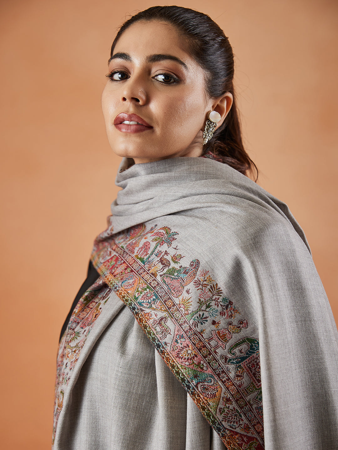 Women Gulzaar Kashmiri Jamawar Woven Shawl (Size: 101X203 CM)