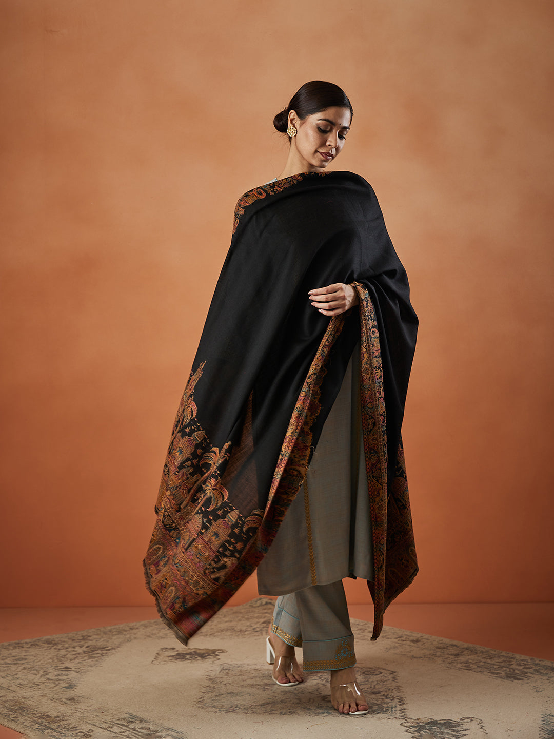 Women Gulzaar Kashmiri Jamawar Woven Shawl (Size: 101X203 CM)