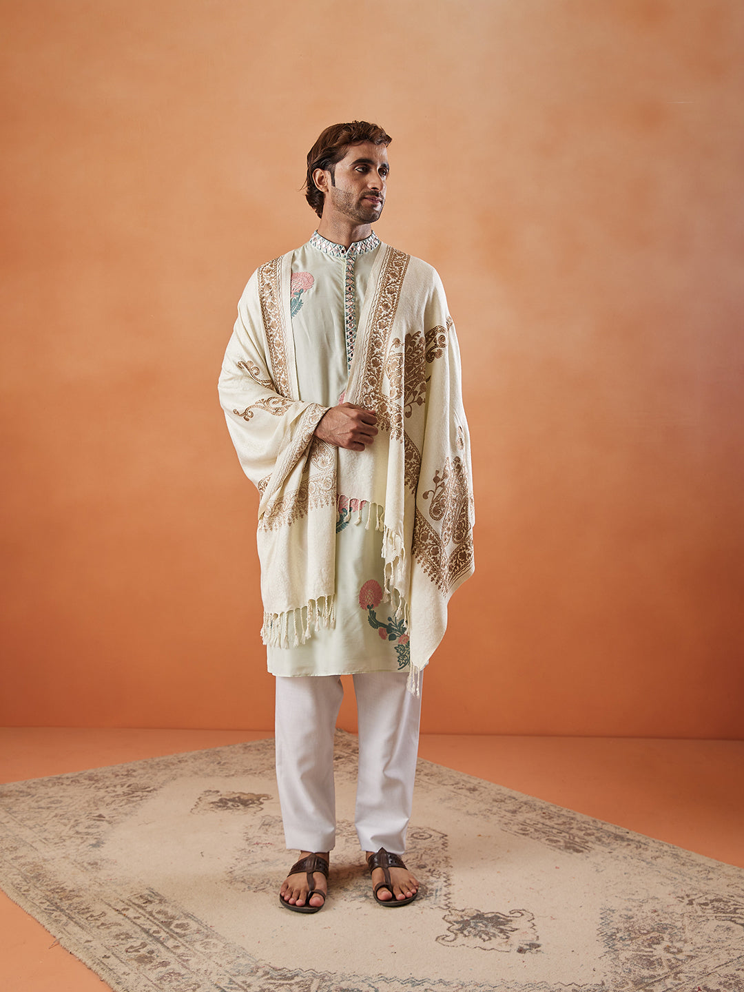 Men’s Nargis Aari Embroidered Stole (Size: 71x203 Cm)