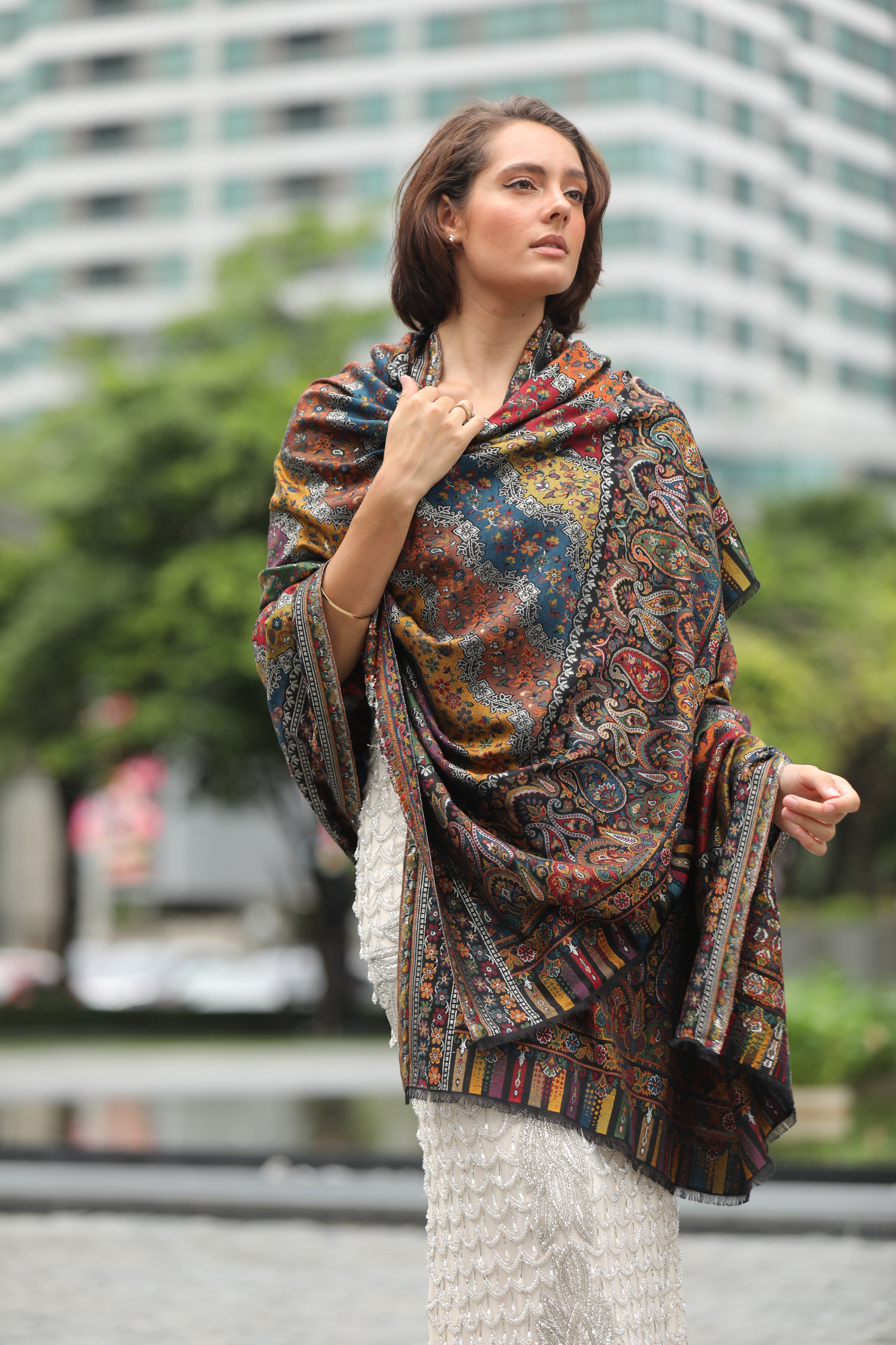 Pashmoda Women Libaas Zari Kaani Fine Wool Shawl (Size: 101X203 CM)